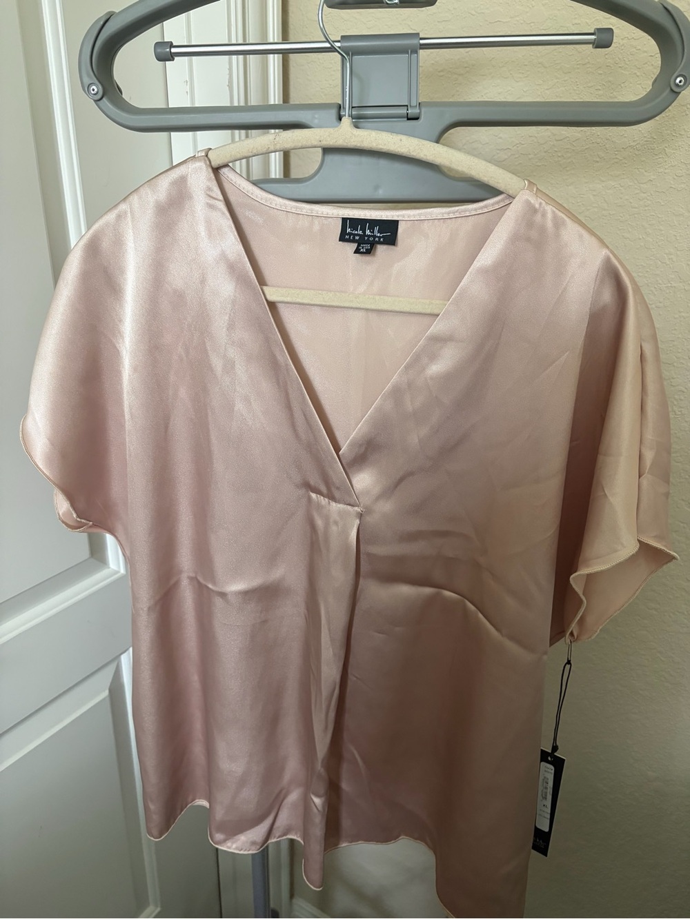 Nicole Miller Satin V-Neck Blouse in Beige NWT